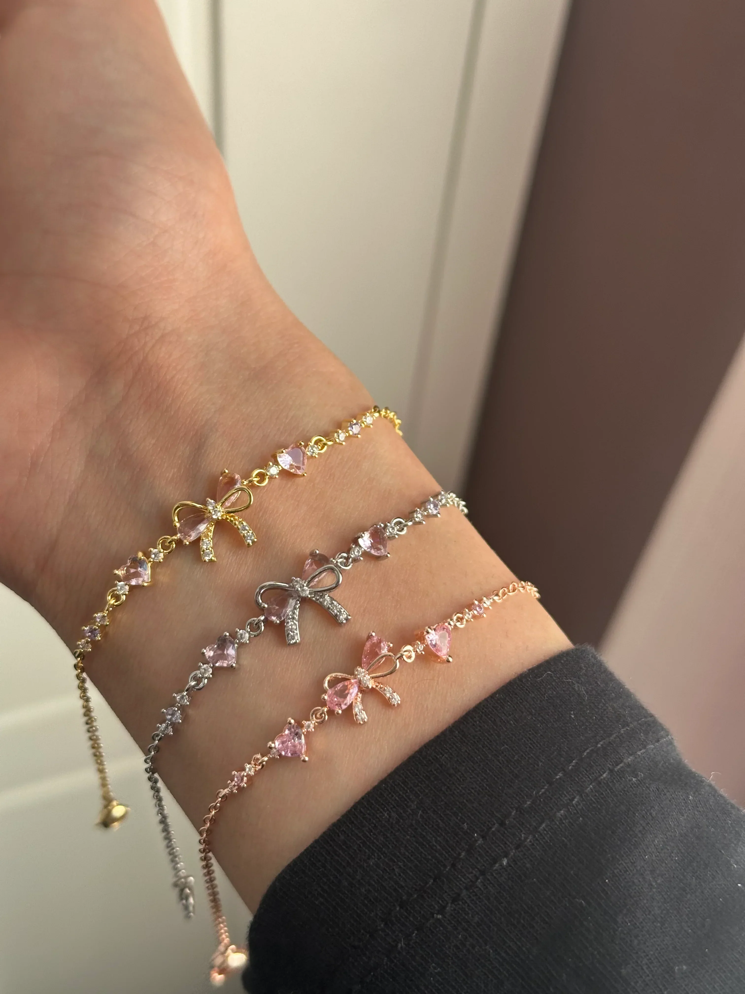 Arya Bow Bracelet - Image 4