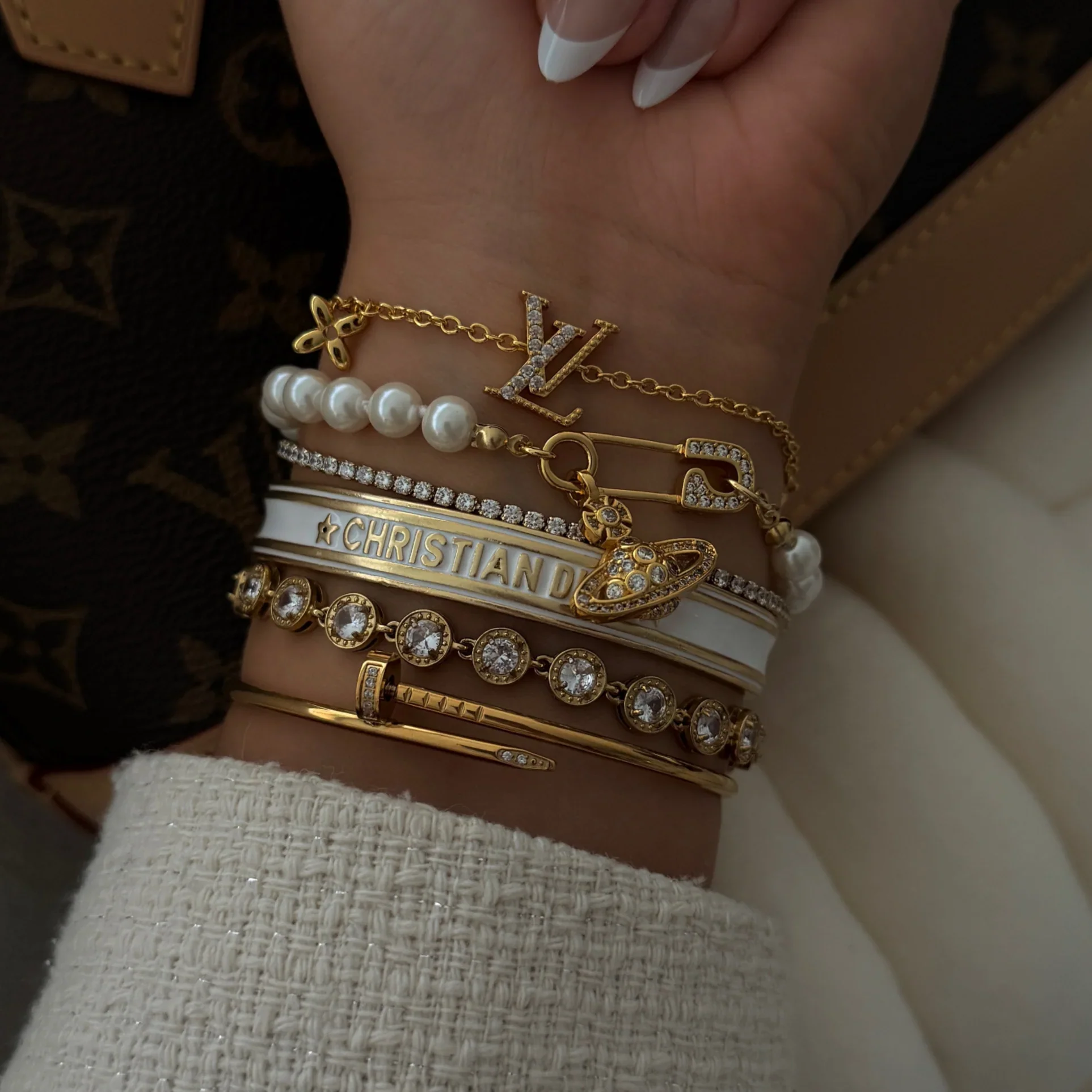 Esra Pearls Bracelet - Image 2