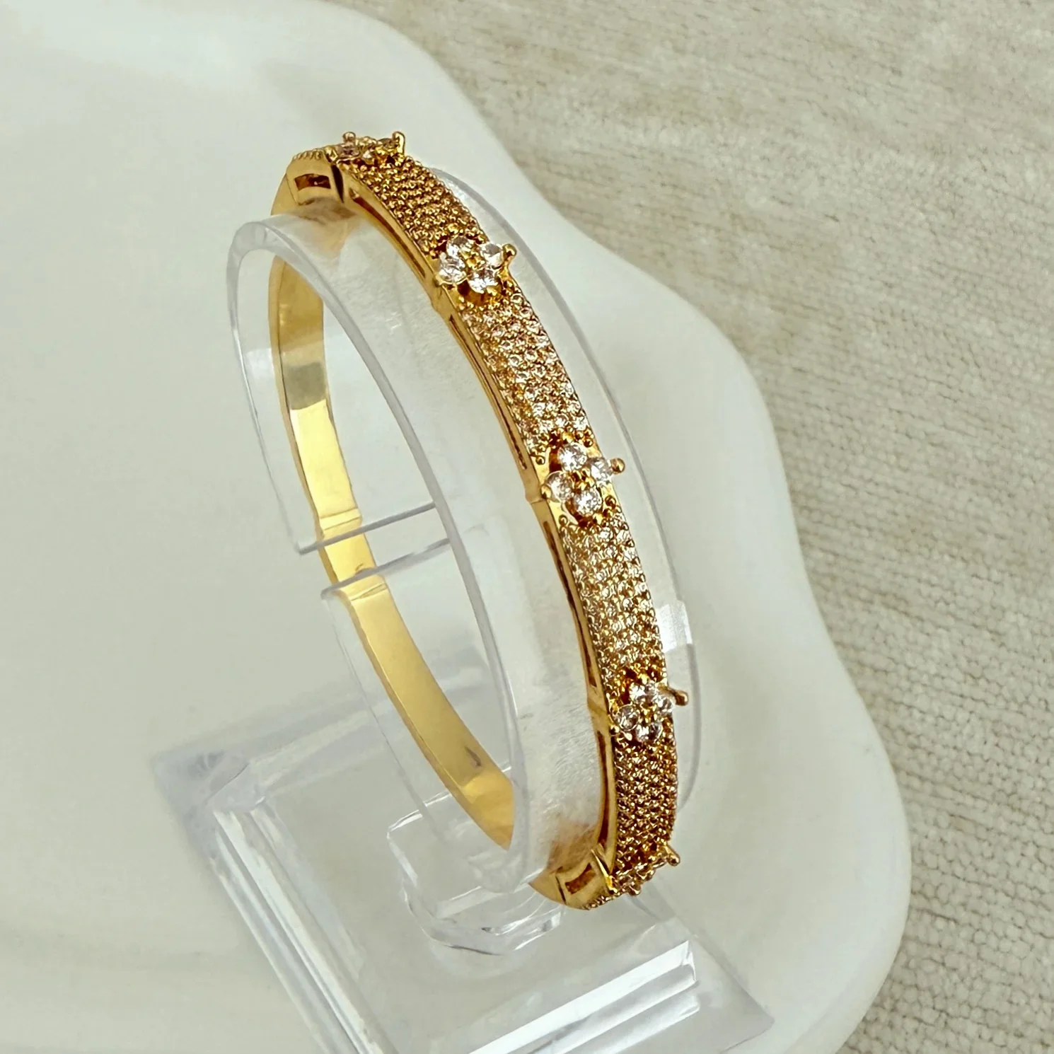 Kendall Bangle